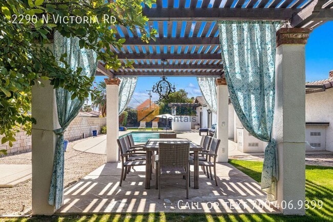 Building Photo - 2290 N Victoria Rd