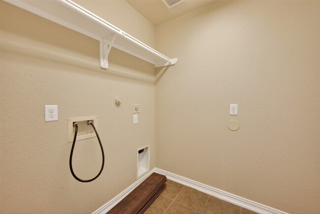 Building Photo - 1126 Pecos Pass Dr