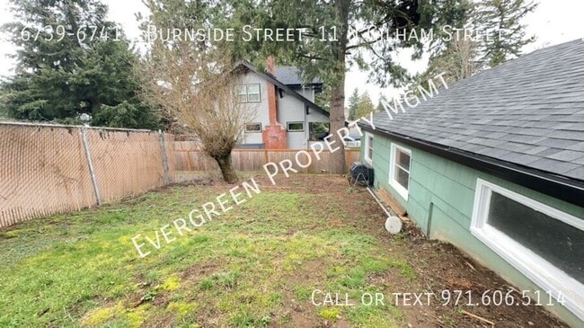 Building Photo - Ideal Location: 2BD/1BA, Garage & More! - ...