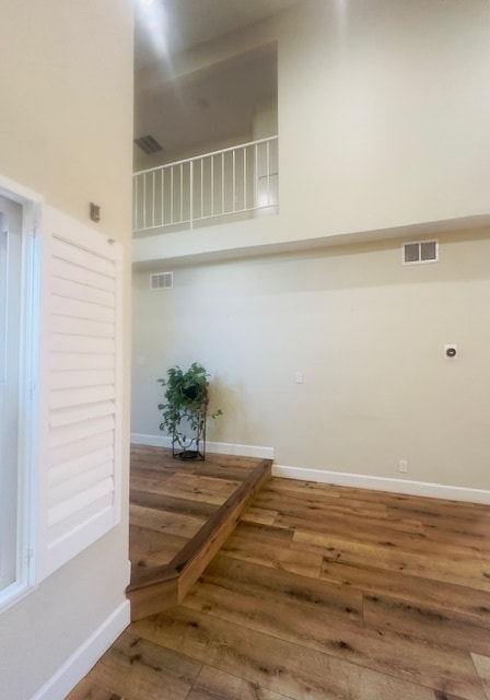 Building Photo - 4627 Rousillon Ave