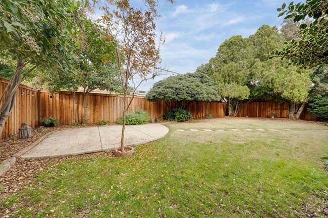 Building Photo - 5113 Sitton Way