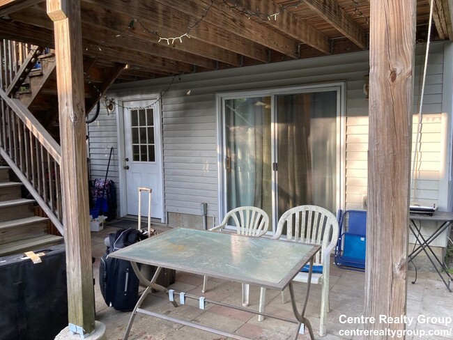 Building Photo - Amazing value two bedroom in Brookline