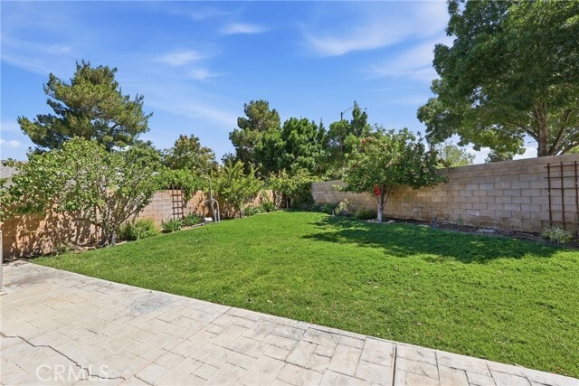 Building Photo - 44154 Coral Dr