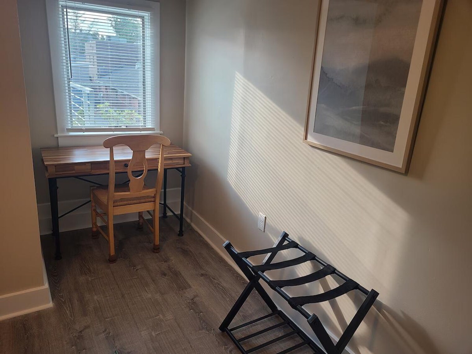 Building Photo - 20 Hawkes St