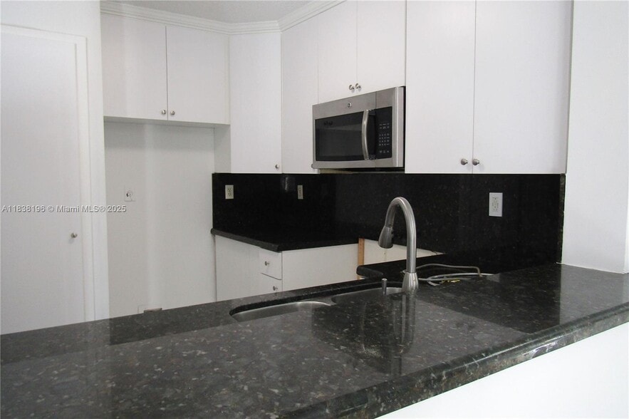 Building Photo - 17278 SW 139th Ct