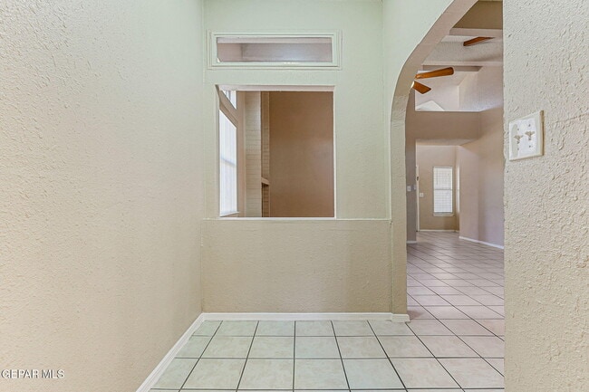 Building Photo - 11781 Jennifer Dr