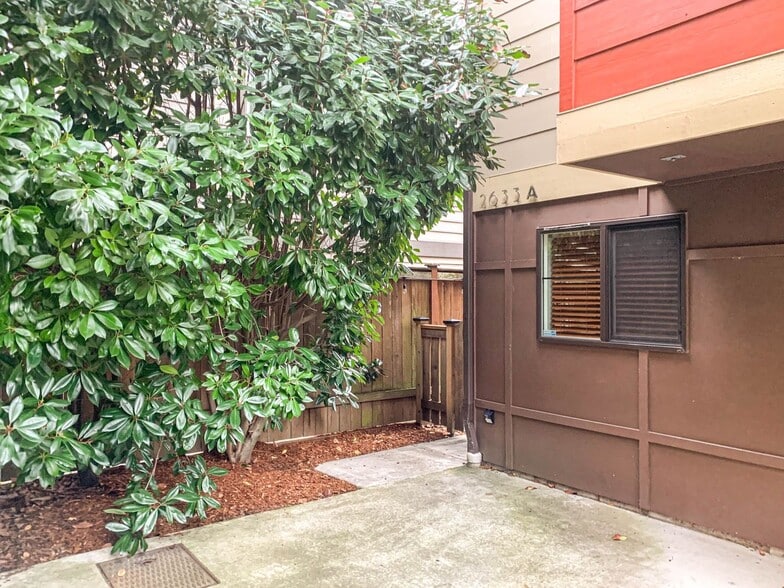 Building Photo - 2633 NW 58th St