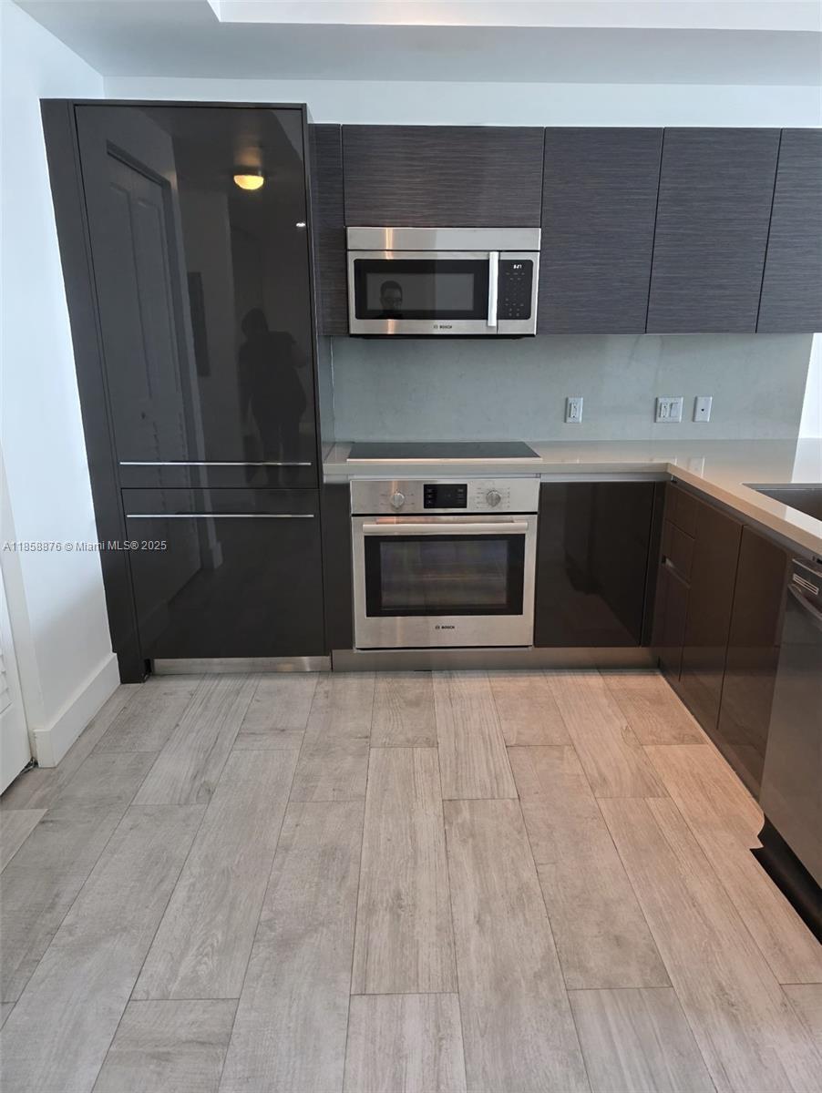 Building Photo - 1080 Brickell Ave