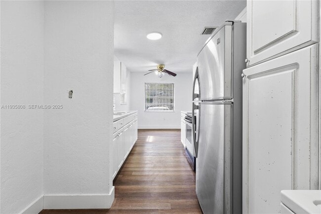 Building Photo - 4201 NW 25th Ave