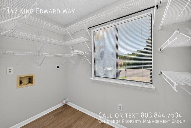 Building Photo - 147 King Edward Way