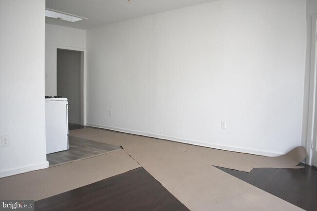 Building Photo - 6031 Market St