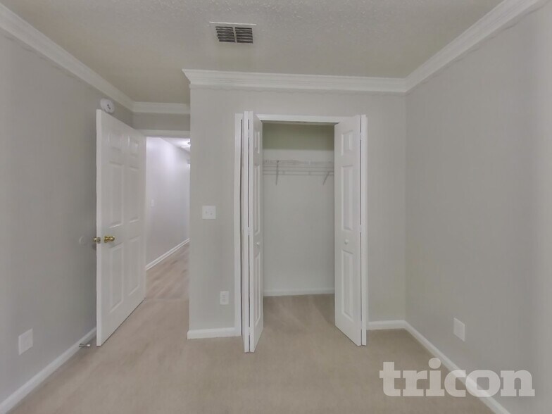 Building Photo - 8539 Shuter Ct