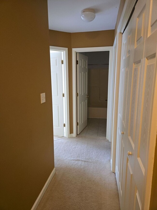 Building Photo - Available Soon – 3 Bed / 2.5 Bath Townhouse with 2-Car Garage