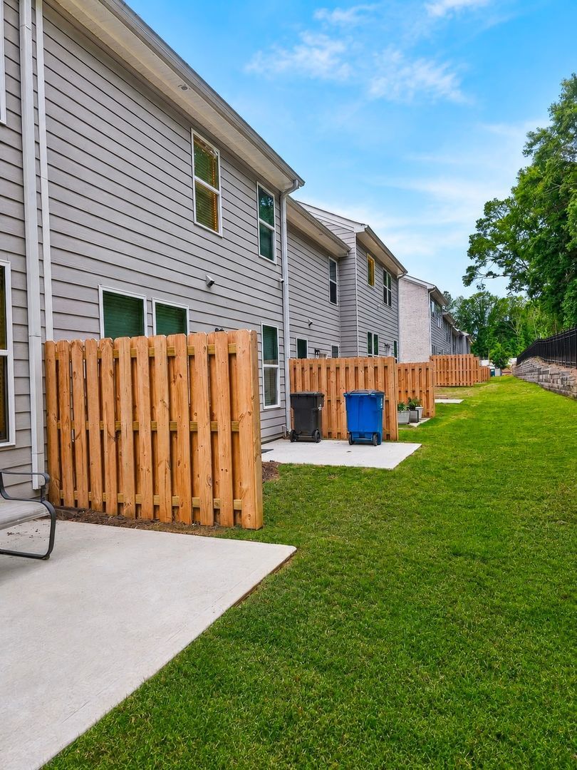Building Photo - 349 Navigator Ln