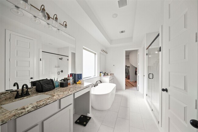 Building Photo - 3125 Stingray Cv Dr