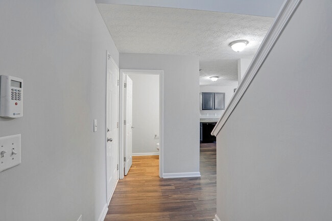 Building Photo - 820 Carlton Pointe Terrace