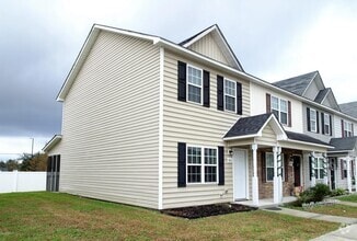 Building Photo - 4001 Grandeur Ave