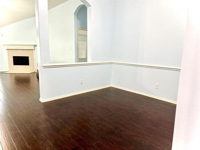 Building Photo - 15915 Wilmington Park Ln