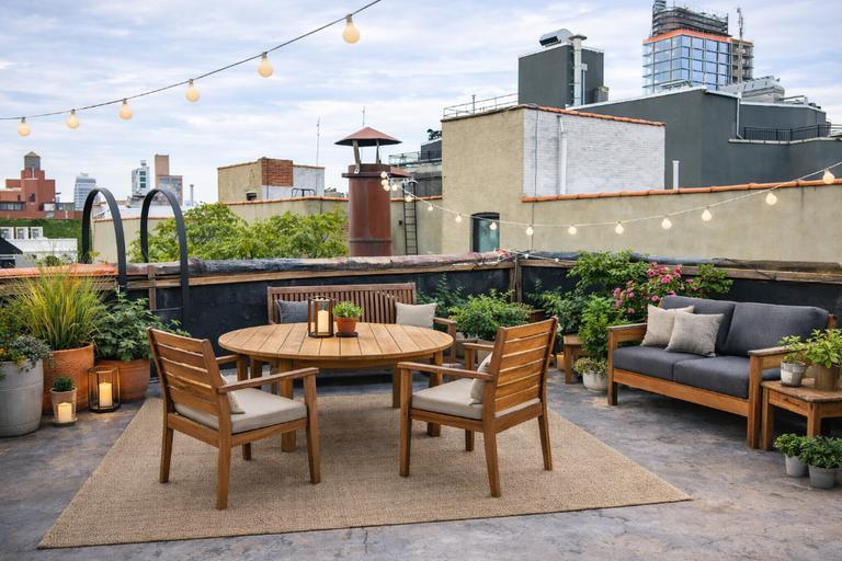 Building Photo - 234 Mott St