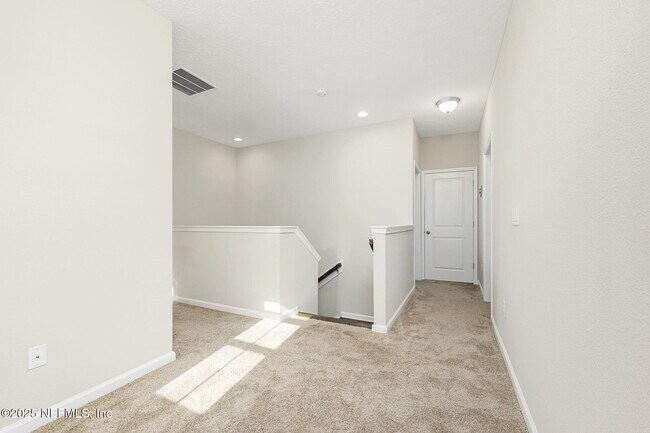 Building Photo - 299 Clarys Run