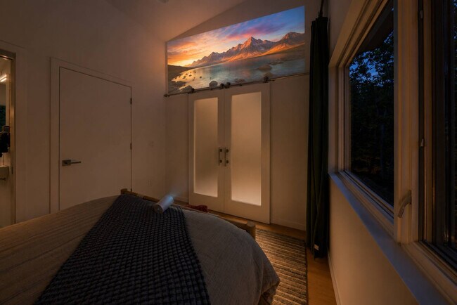 Building Photo - 6 Ridgewell Ln