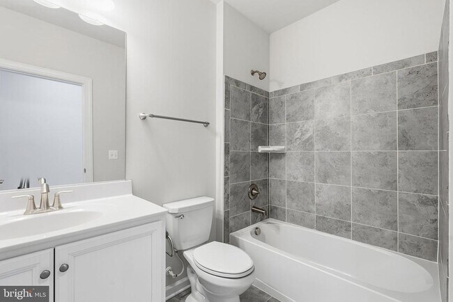 Building Photo - 45208 Lettermore Square