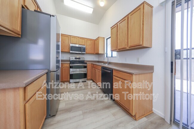 Building Photo - 3167 W Alexanderwood Dr