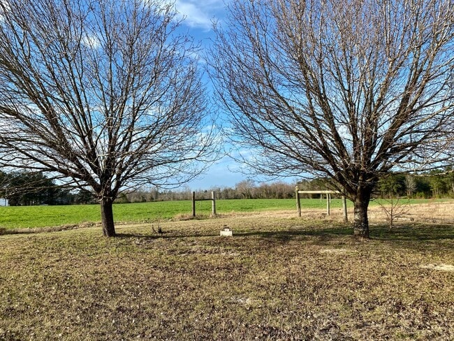 Building Photo - Amazing property! Dreamy wraparound porch! Immaculate & Completely Updated! 3 Bedrooms/2 Baths!