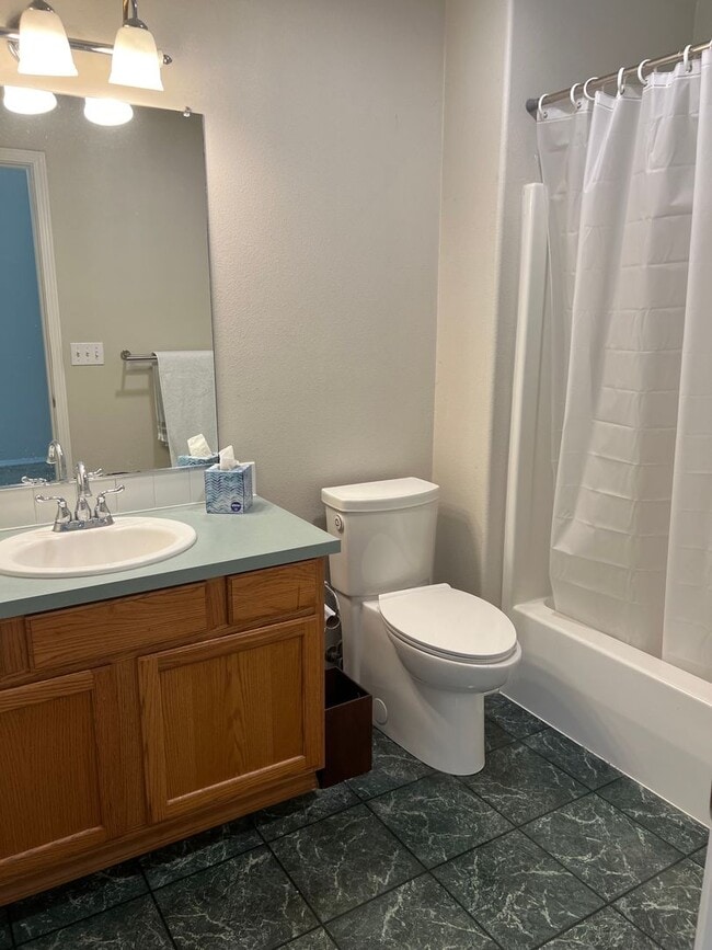 Building Photo - 230 E Harrison St