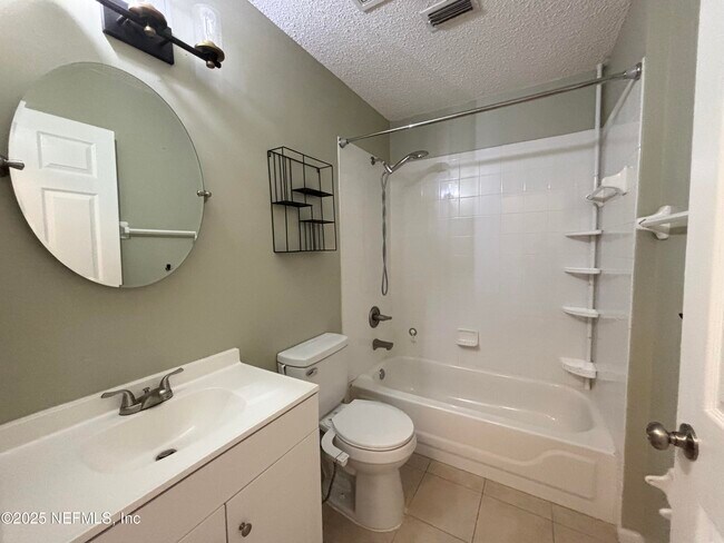 Building Photo - 1613 Teaberry Dr