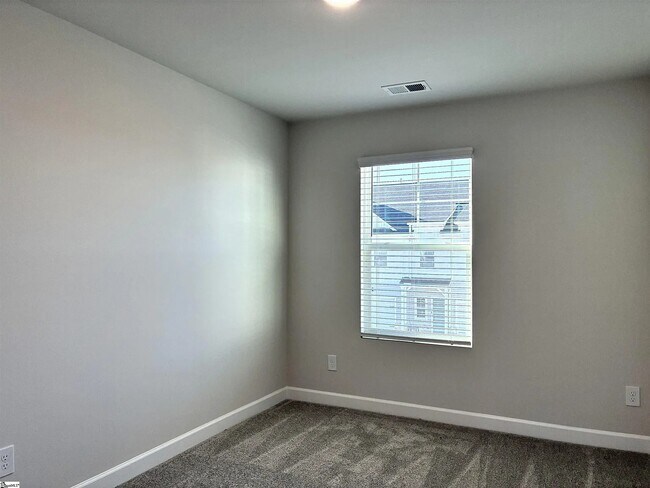 Building Photo - 1503 Yellowwood Ct