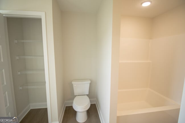 Building Photo - 114 Enclave Ct