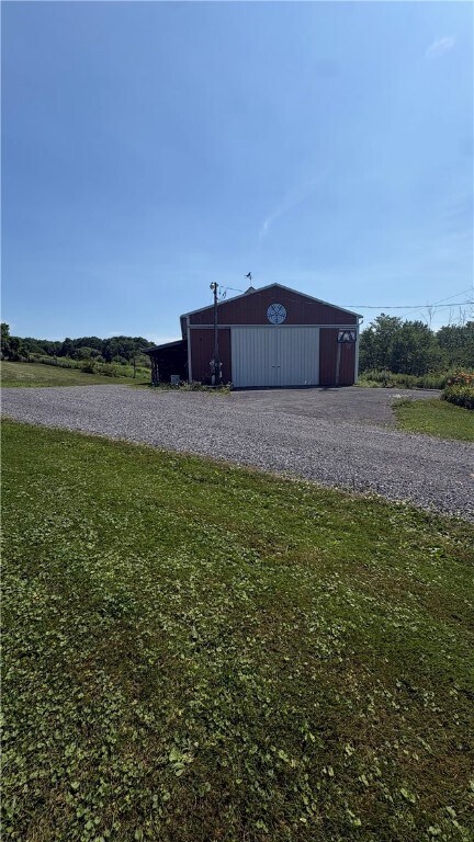 Building Photo - 665 Buffalo Rd