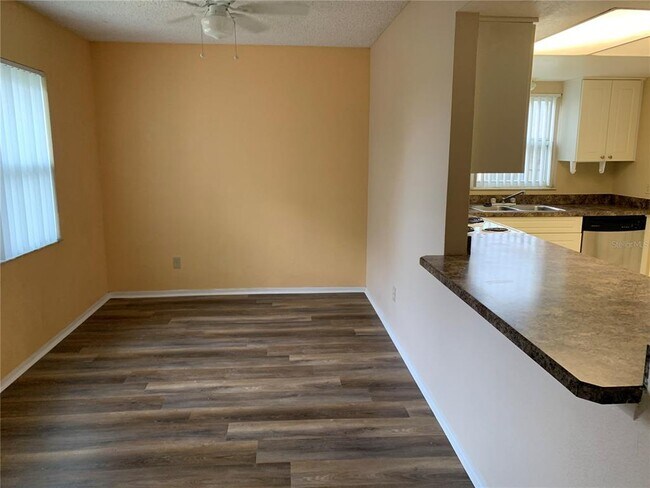 Building Photo - 2433 Barley Club Dr