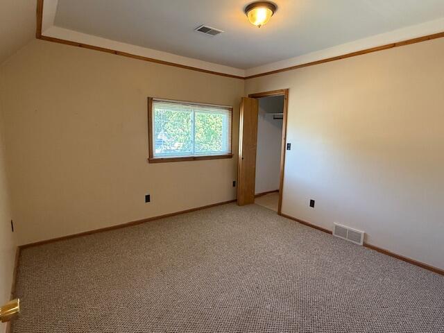 Building Photo - 466 Elm St