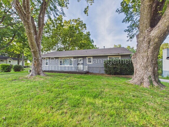 Building Photo - 8250 Webster Ave