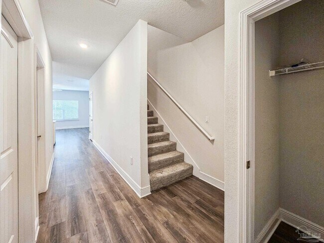 Building Photo - 342 Cardinal Cove Ct