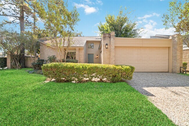 Building Photo - 154 Old Bridge Lake St