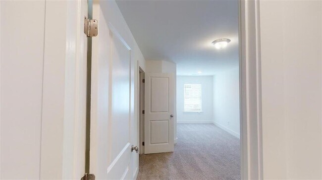 Building Photo - 6414 Shalks Xing Dr
