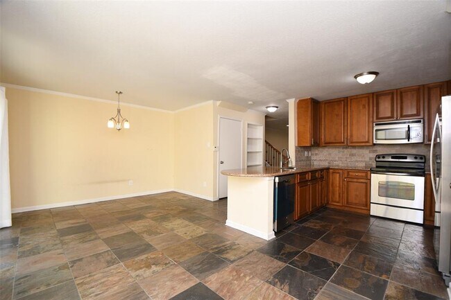 Building Photo - 2596 Bering Dr