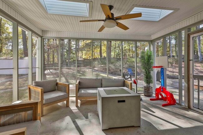 Building Photo - Charming Updated PTC Ranch just steps from...