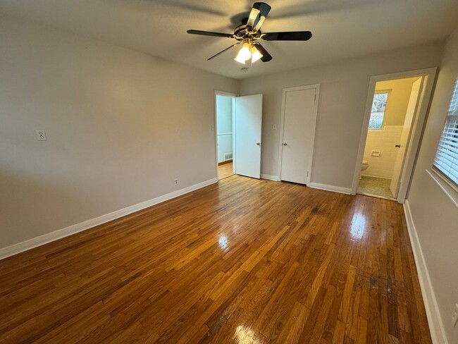 Building Photo - Brick 3/1.5 bath house with bonus in North...