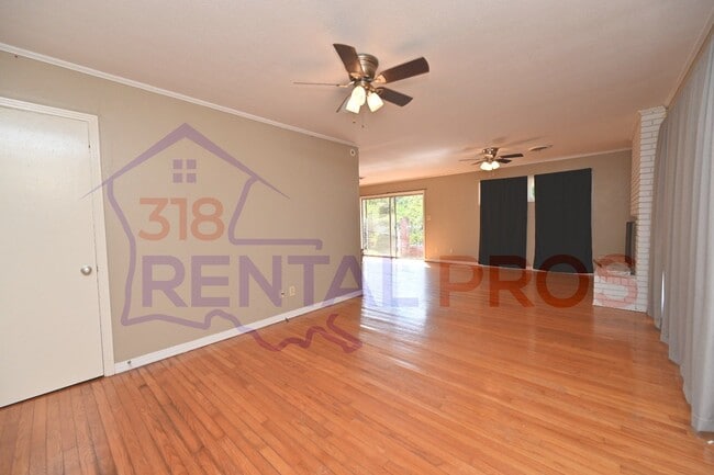 Building Photo - 1707 Lind Dr
