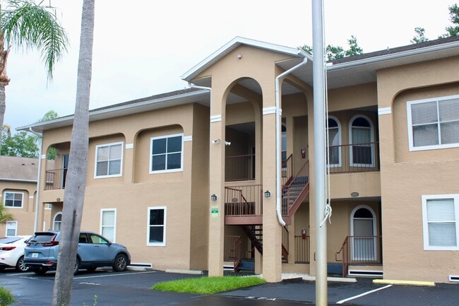 Building Photo - 8829 Coral Palms Ct