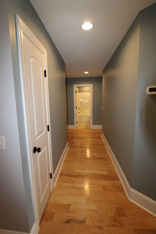 Building Photo - 2930 S Wise Dr