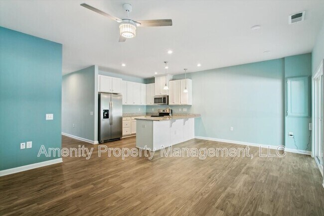 Building Photo - 205 Capeside Ct