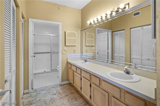 Building Photo - 9851 Costa Mesa Ln