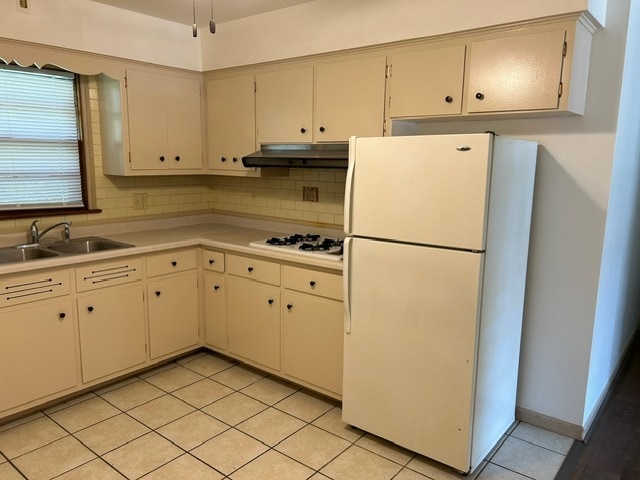 kitchen - 1505 Brown Ave