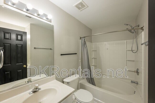 Building Photo - 3177 Mill Springs Cir NE