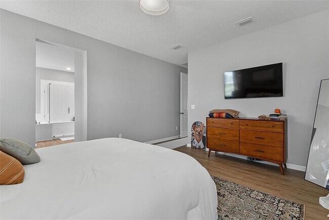Building Photo - 26 Winged Elm Ct